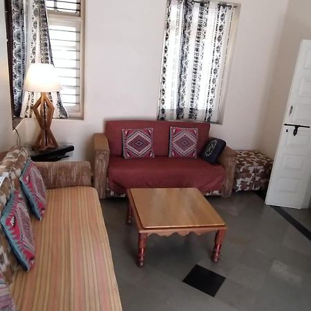 Madhav Bhavan Guest House Poona Buitenkant foto